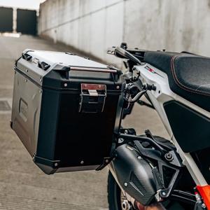 Side Cases supports