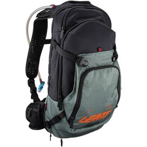 191-7023051600-motorcycle-backpack-leatt-1-5-cactus